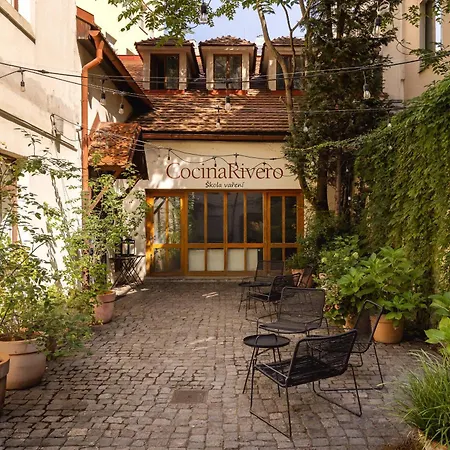 Lejlighed Under The Beams - Designer Old Town Loft Prag