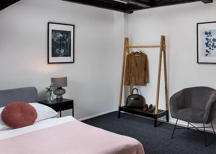 Under The Beams - Designer Old Town Loft Διαμέρισμα