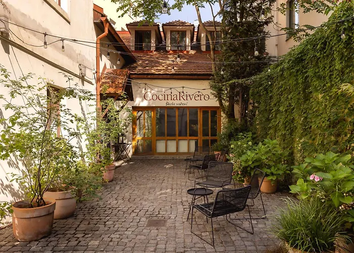Διαμέρισμα Under The Beams - Designer Old Town Loft Πράγα
